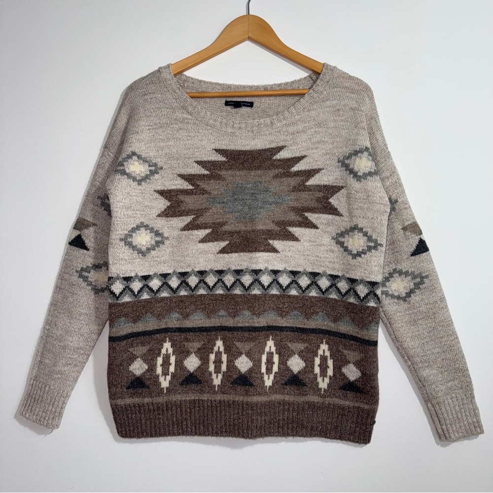 Vintage Inspired American Eagle Aztec Knit Sweater Beige Brown Size Medium‎